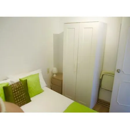 And 3 Bedroom Perfect Location Near Pyr * Fuengirola