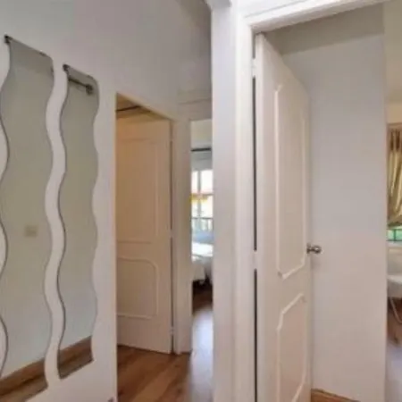Apartment And 3 Bedroom Perfect Location Near Pyr Fuengirola
